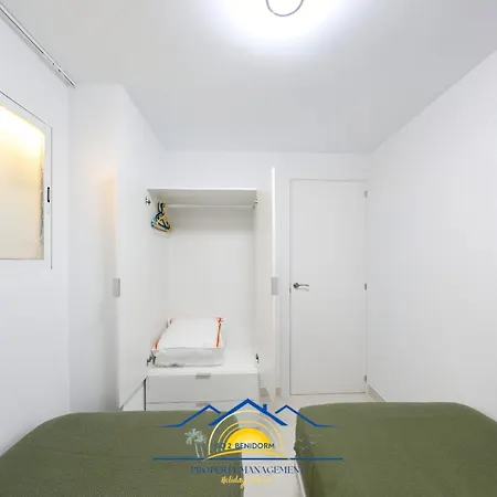 Apartment And Sea 2 *