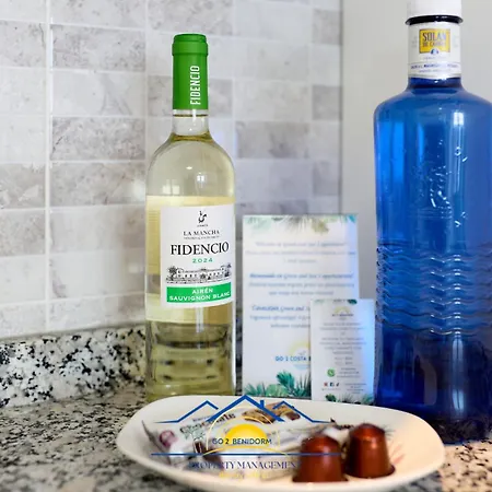 And Sea 2 アパート *